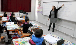 Öğretmenler iş bırakıyor: Eskişehir’de Cuma günü okullar tatil mi?