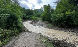 Ordu’da üç ilçeyi sel vurdu: Bir ölü