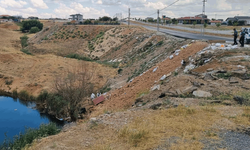 Baza içerisinde battaniyede sarılı ceset bulundu