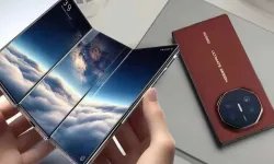 Huawei ilk üçe katlanabilir telefonu tanıttı