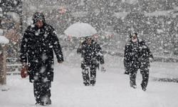 Meteoroloji uyarmıştı, Büyükşehir de harekete geçti! Eskişehir'de kar alarmı