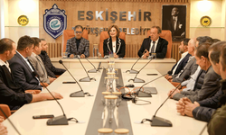 Ayşe Ünlüce: Hem Eskişehir'i hem ilçeleri daha iyi yerlere getireceğiz