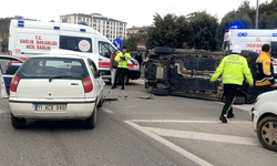 Bilecik'te otomobiller çarpıştı, sürücü ağır yaralandı