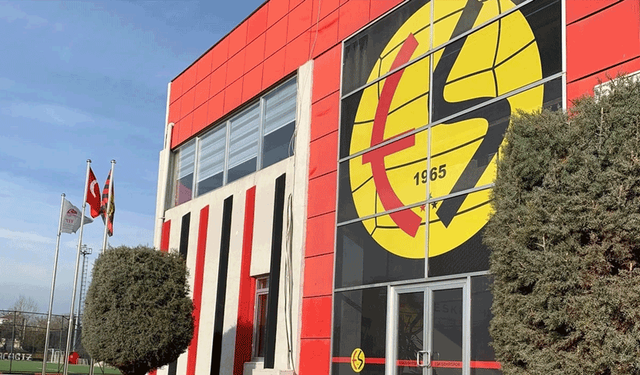 Eskişehirspor’da 1 buçuk milyonluk dosya kapatıldı