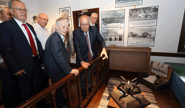 Kırım Tatar Türklerinin lideri Eskişehir’deki müzeye hayran kaldı