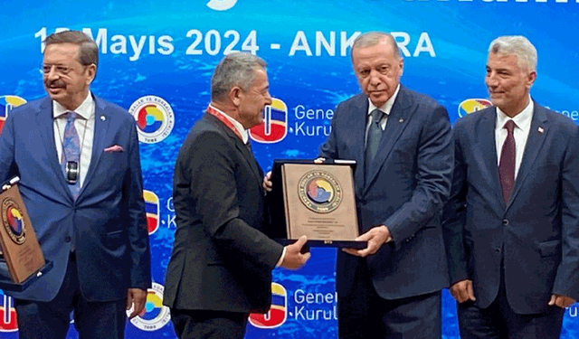 Cumhurbaşkanı Erdoğan’dan Eskişehirli iş insanına şeref belgesi