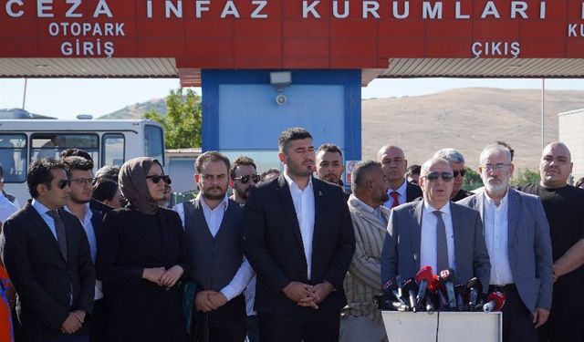 Ümit Özdağ: Gerçek suçlular adalete teslim edilmeli