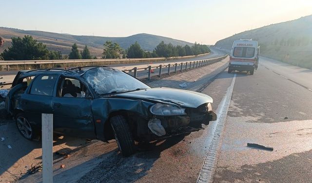 Emirdağ'da takla atan otomobilde ölümden döndüler: 3 yaralı