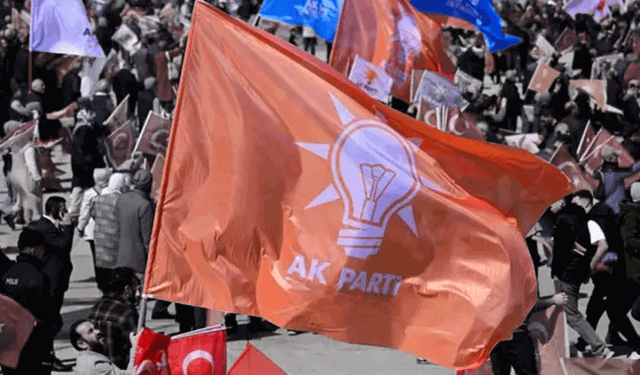 AK Parti Tepebaşı İlçe Gençlik Kolları Başkanlığı'nda yeni dönem