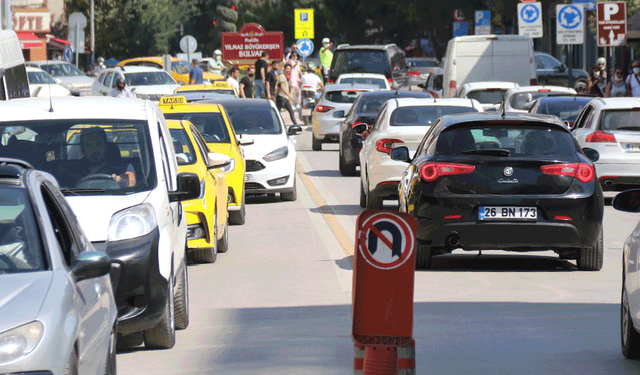 Eskişehir trafiğine ayda 2 bin yeni araç