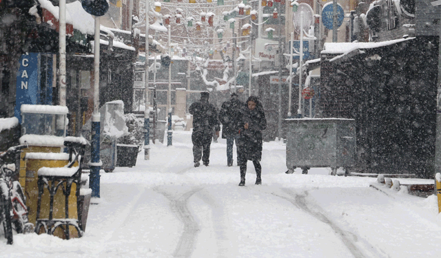 Eskişehir'e Meteoroloji'den önce sağanak sonra kar yağışı uyarısı