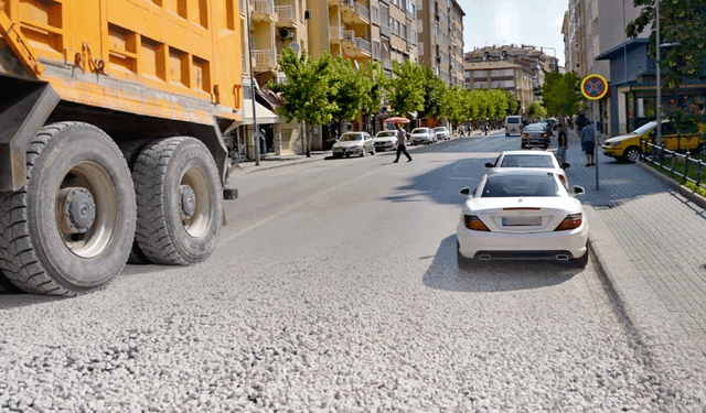 Eskişehir'de bu cadde bir hafta trafiğe kapalı olacak: Büyükşehir uyardı