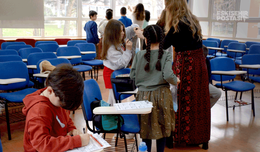 Eskişehir'deki Çocuk Üniversitesi'nde yarıyıl tatilinde renkli anlar